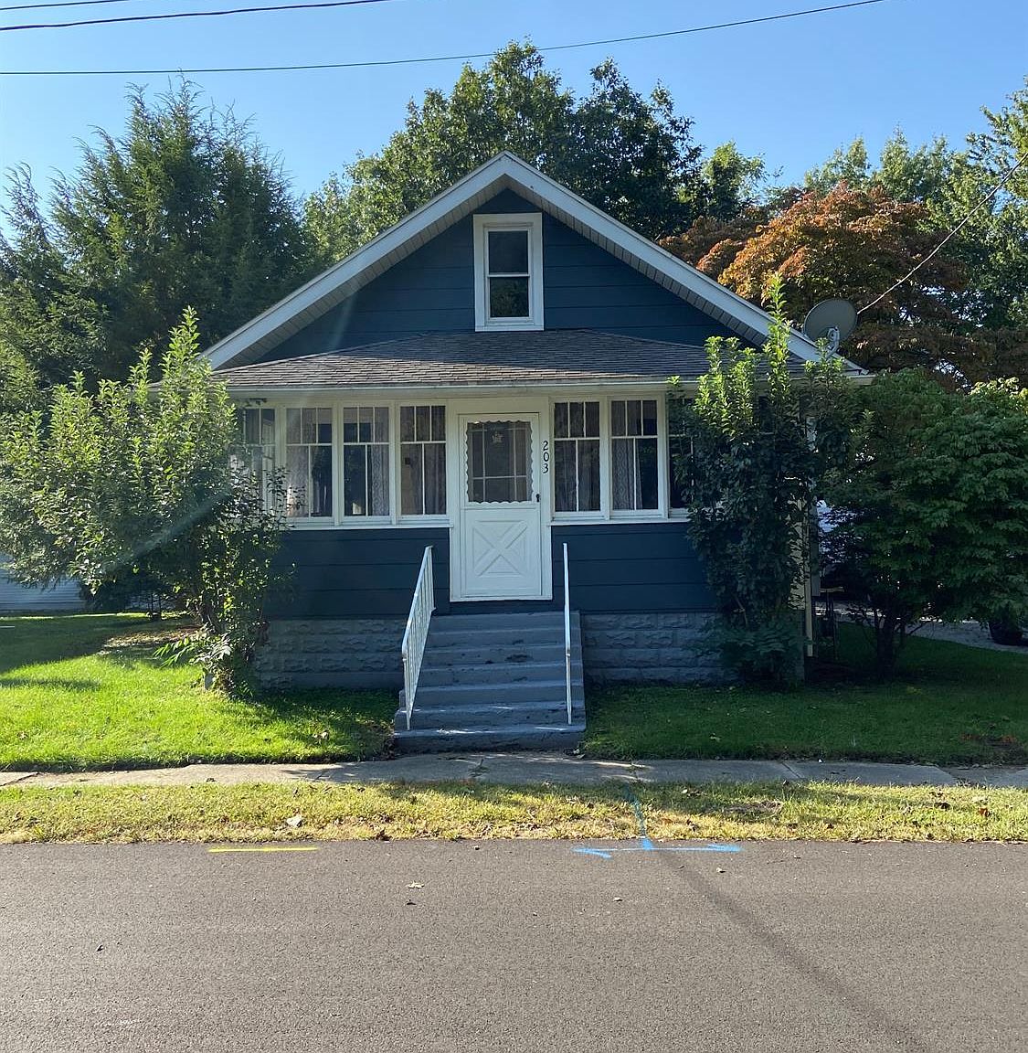 203 W Will St, Kouts, IN 46347 Zillow