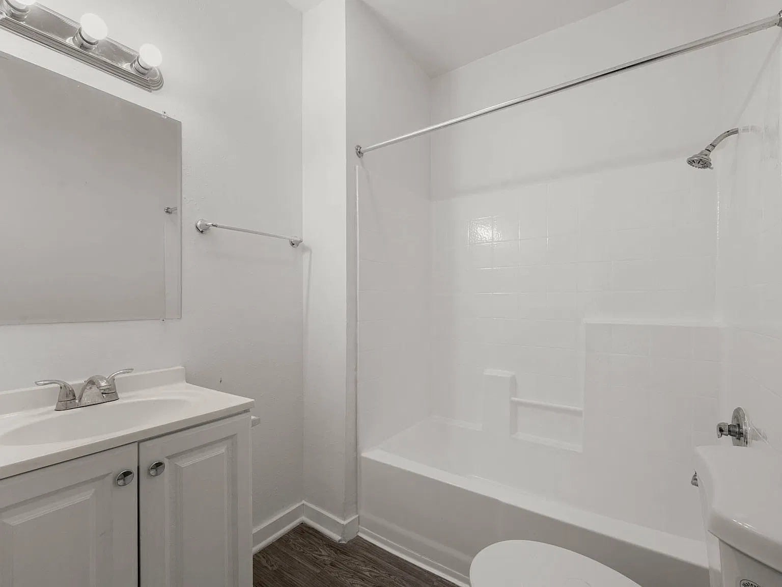 600 S Alvarado St — Photo 4