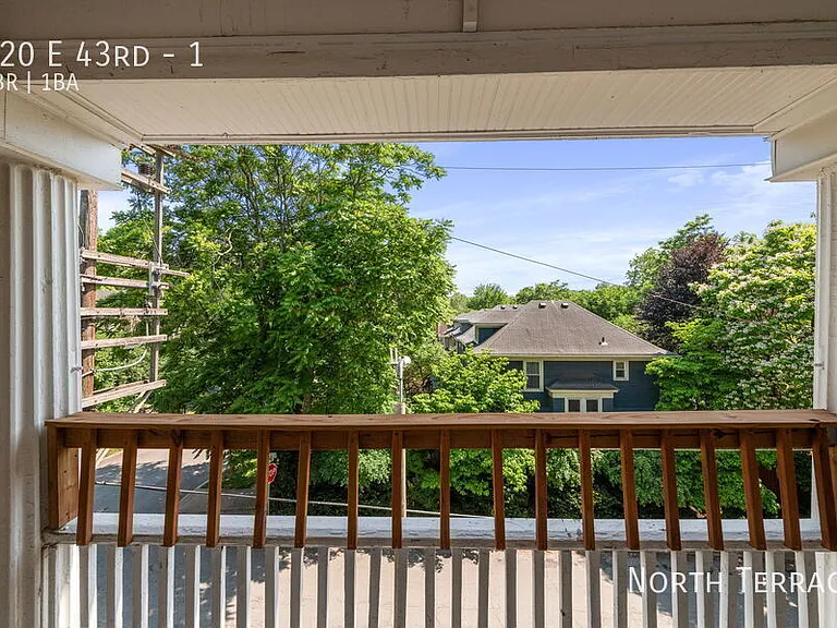 820 E 43rd St #1 — Photo 16