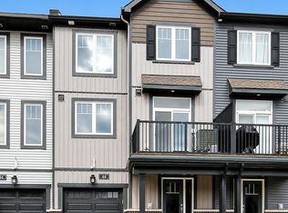44 Teelin Cir #1, Ottawa, ON K2J 6V1