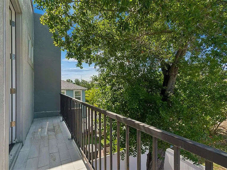 2113 W Cass St #2 — Photo 36
