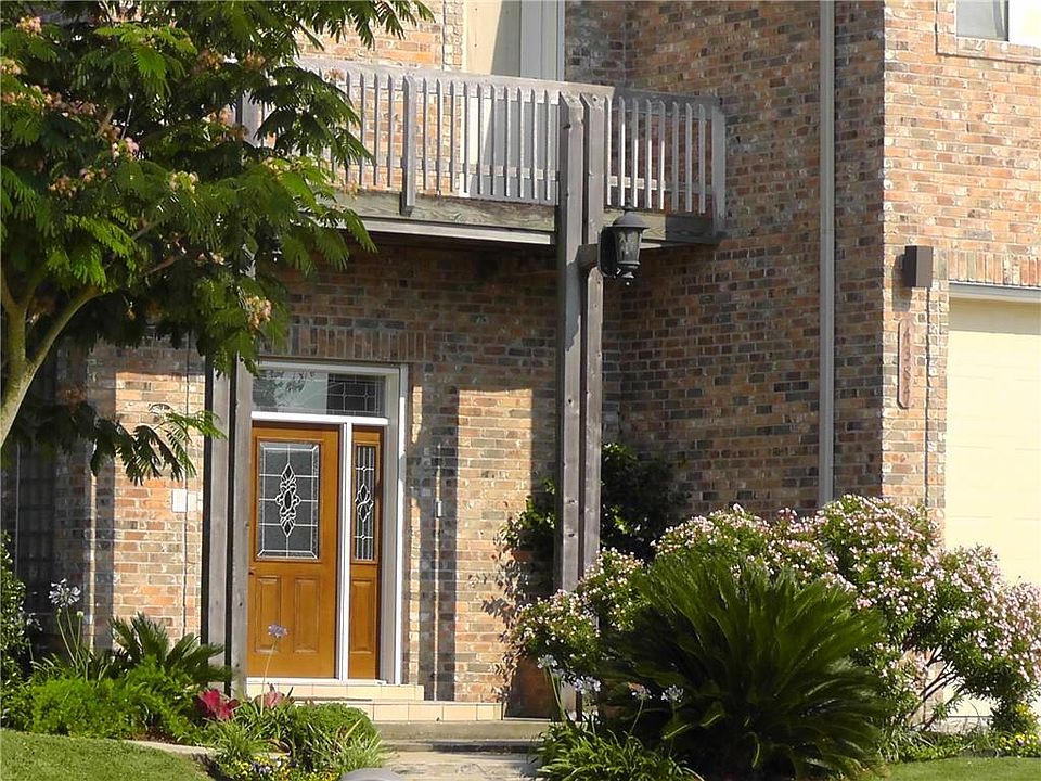 4384 Genoa St, New Orleans, LA 70129 Zillow