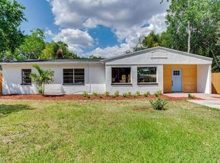 1711 W Bedingfield Dr, Tampa, FL 33603