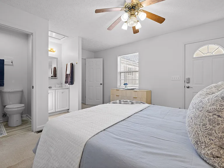 800 Poindexter Ave — Photo 27