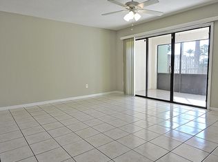 5040 Society Pl E APT E, West Palm Beach, FL 33415