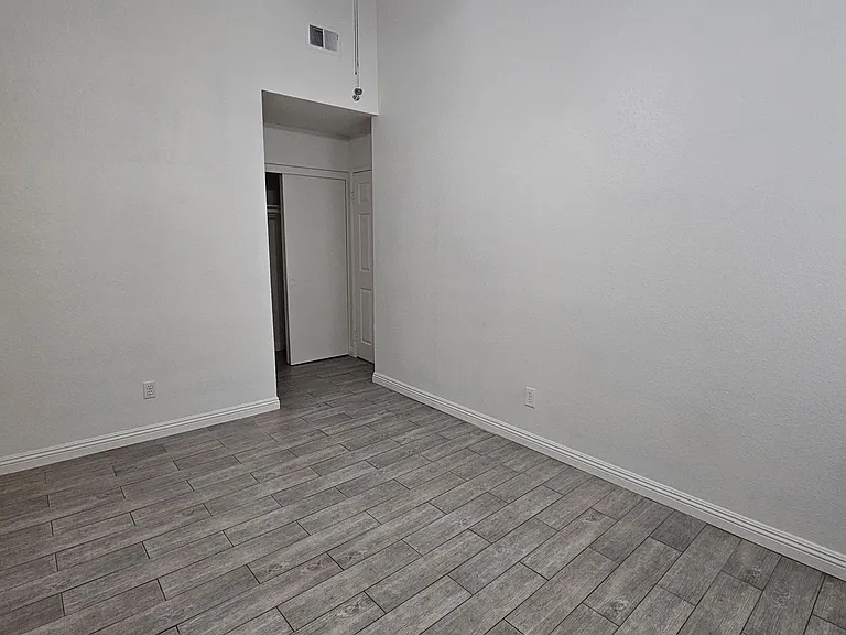 6433 Aleatico Pl — Photo 13