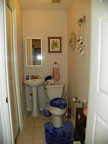 1st image of 1402 W Sandra Ln