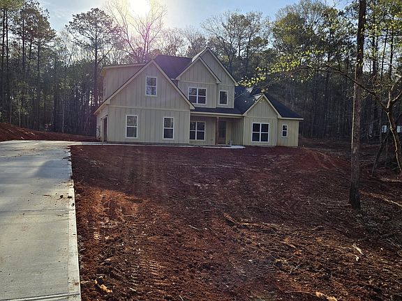 2nd image of 160 Rivers Edge Dr