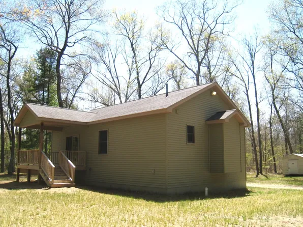 4163 Skeels Rd, Montague, MI 49437