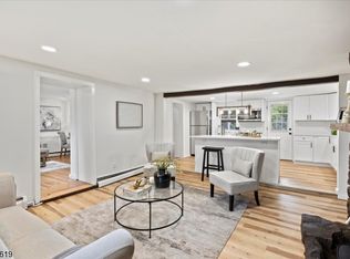 7 Stewartsville Rd, Stewartsville, NJ 08886