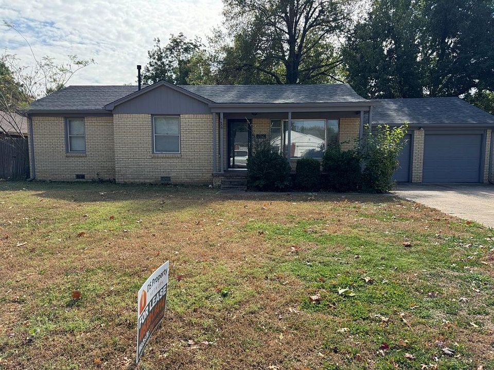 1st image of 1400 Melrose Dr