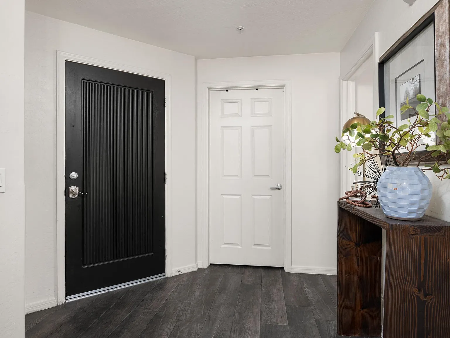 3 bed, 1873 sqft, $2,650 — Photo 3