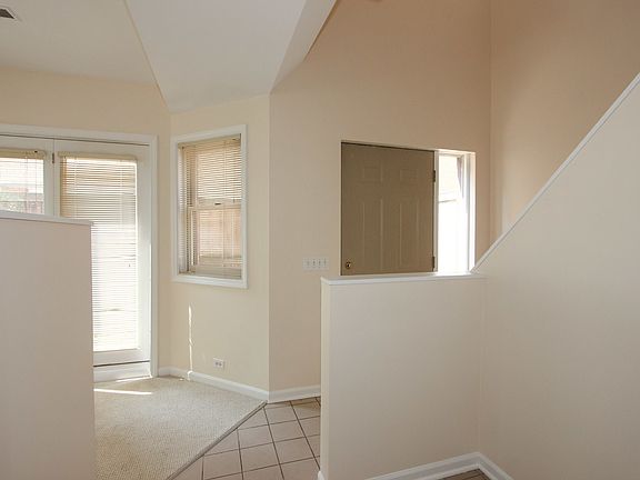 4th image of 409 S East Ave