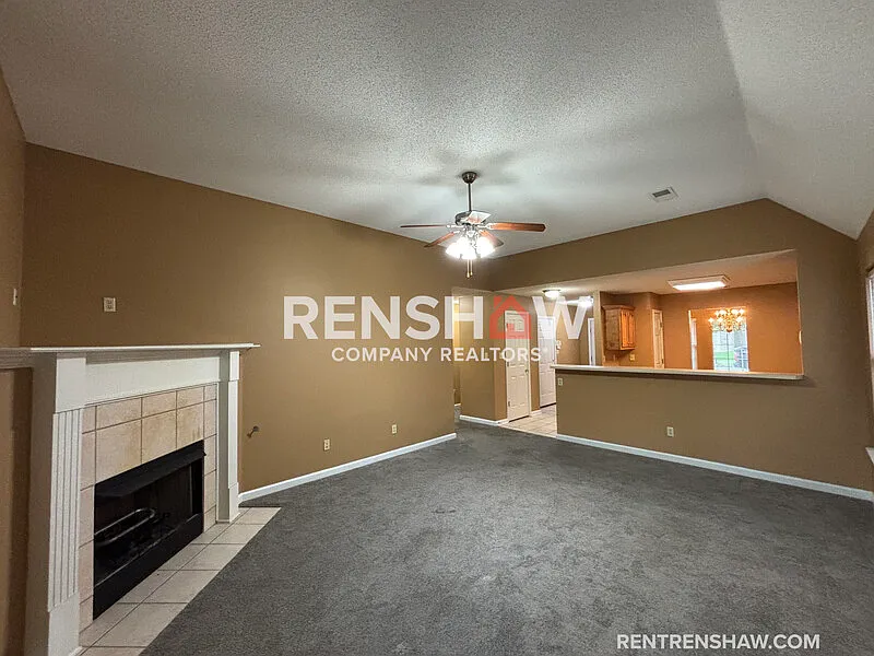 Building Photo - 8255 Cross Point Dr