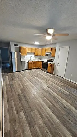216 West Ave #A — Photo 2