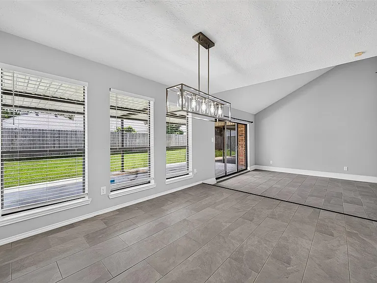 758 Rolling Mill Dr — Photo 12