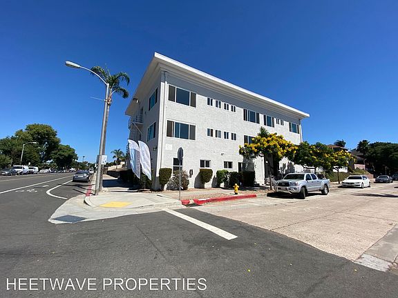 4th image of 1133 27th St #1133