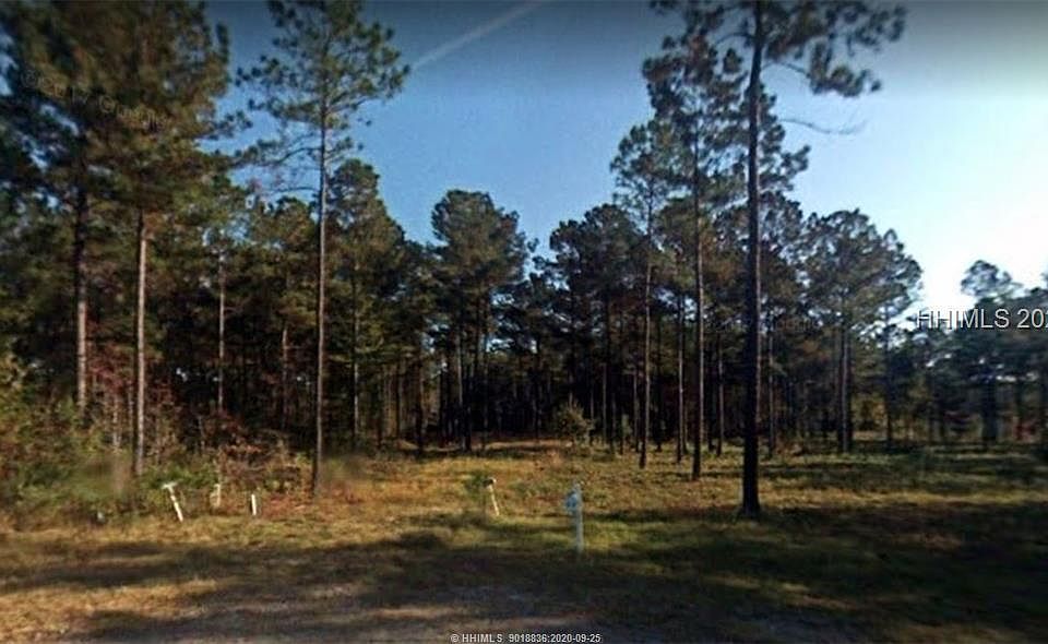2nd image of 533 Blue Heron Ln E #E