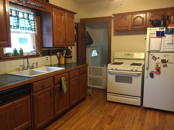 4th image of 3425 W 131st St