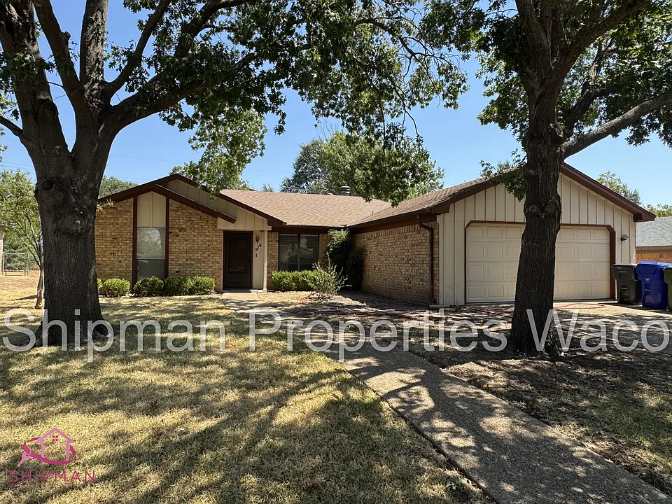 919 La Porte Dr