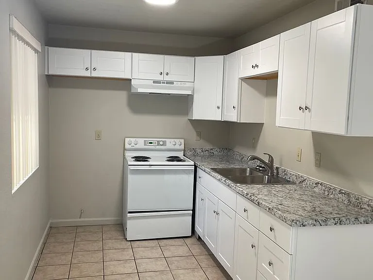 2710 McCulloch Blvd N — Photo 3