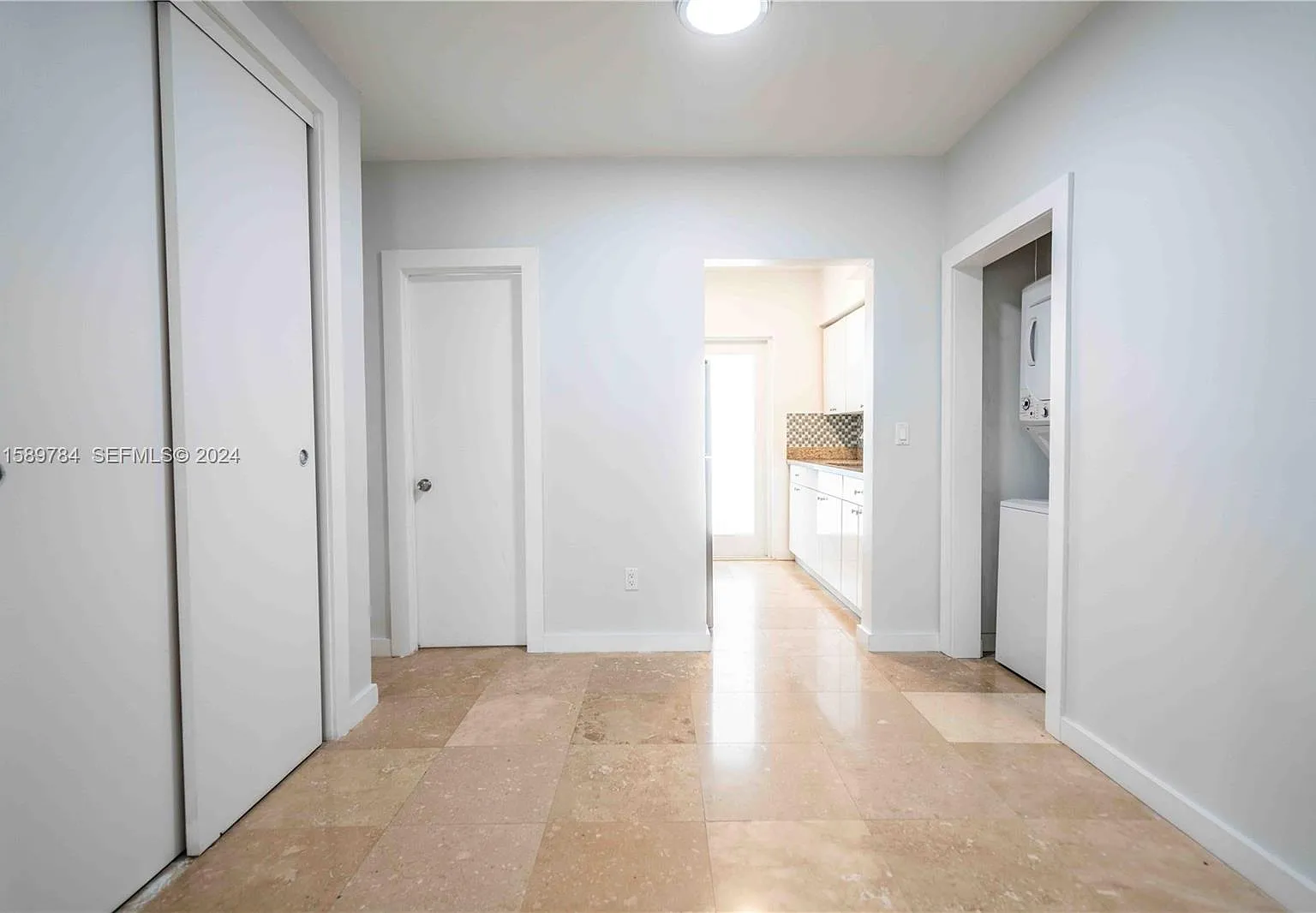Studio, 460 sqft, $1,850 — Photo 1