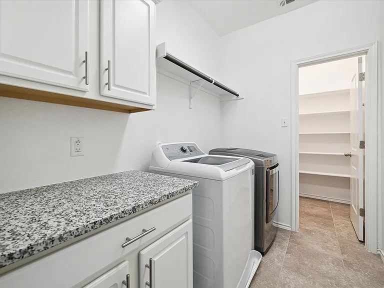 2105 Town Centre Dr #59 — Photo 14