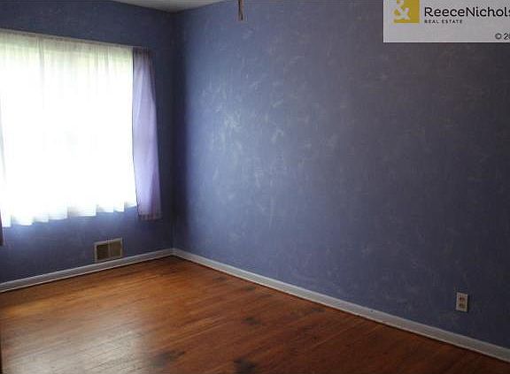 Hardwood floors in good condition.