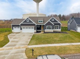 8367 Bauerridge Ave, Jenison, MI