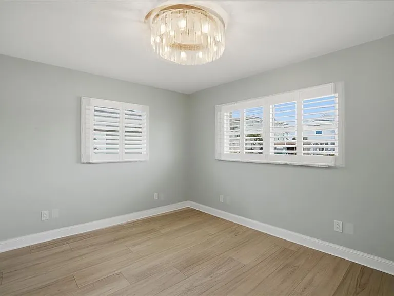 4436 Floramar Ter — Photo 16