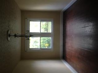 2010 Maple Ave, Cincinnati, OH 45212