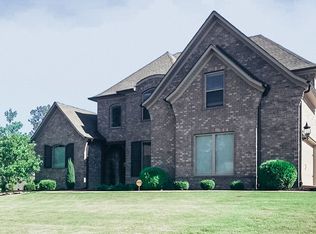 80 Ravenwood Dr, Jackson, TN 38305