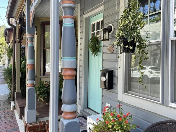 45 Coryell St, Lambertville, NJ 08530