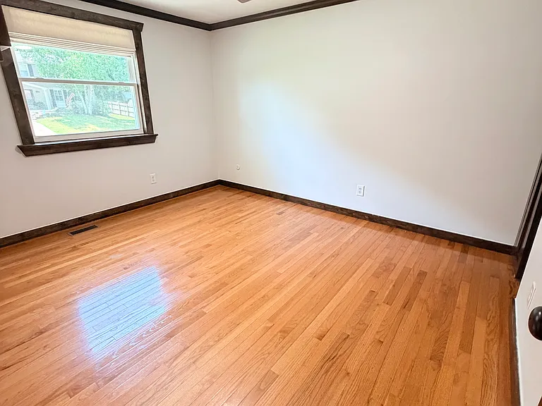 103 Valleyview Dr — Photo 14