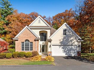 17 Bailey Ct #17, Farmington, CT 06032