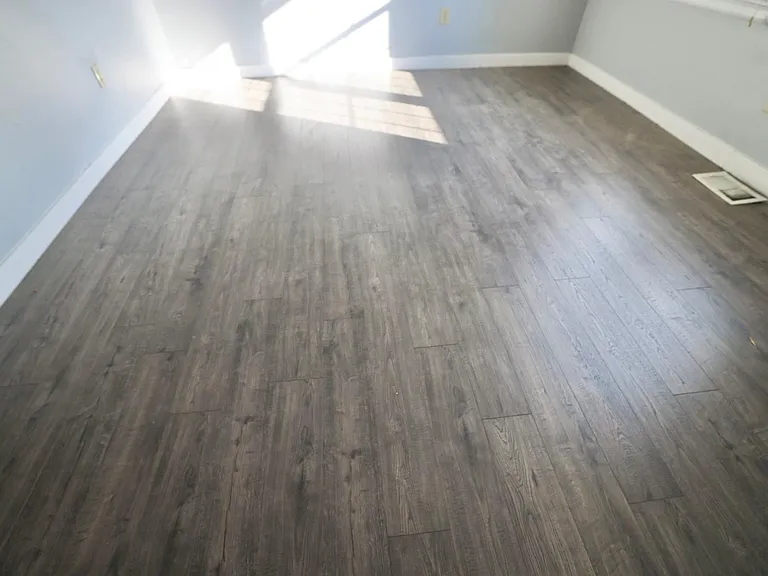 2105 Lauderdale Dr — Photo 10