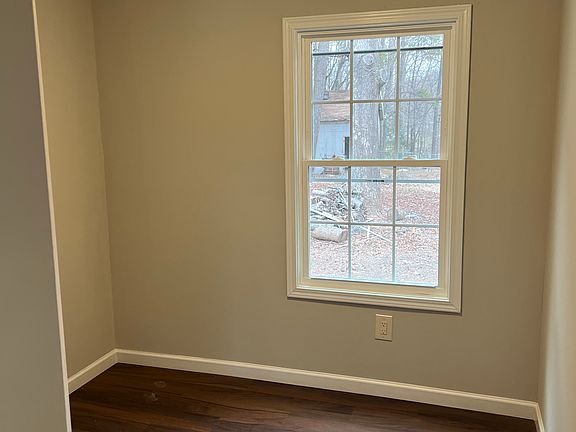 4th image of 3381 Windy Hill Rd