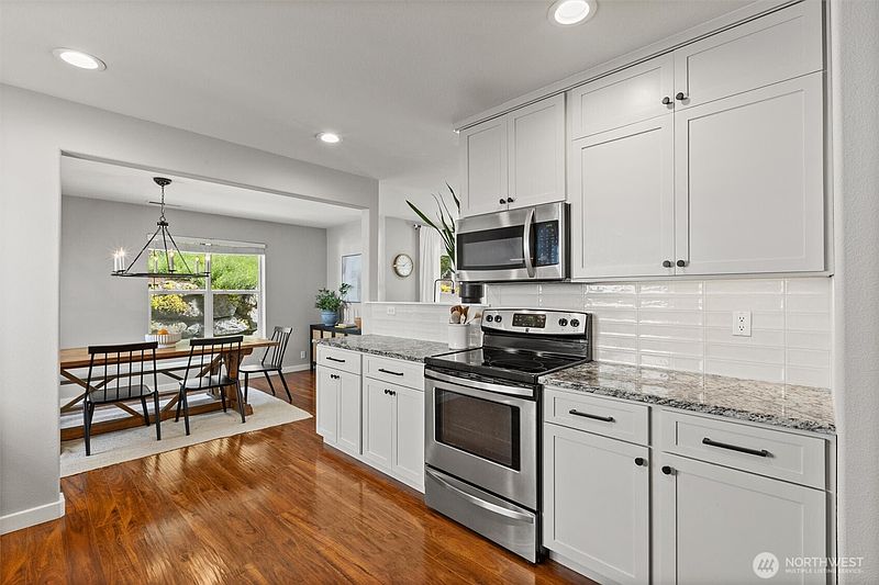 4th image of 17529 14th Drive SE