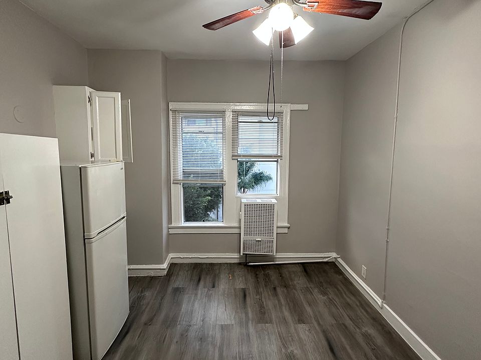 1st image of 504 S Bonnie Brae St #404
