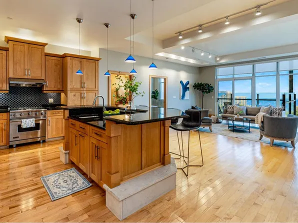 1313 N Franklin PLACE #905, Milwaukee, WI 53202