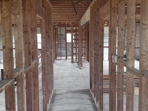 4th image of 22844 Miller Rd