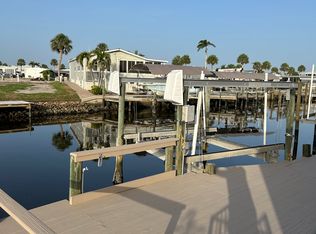 17791 Eglantine Ln, Fort Myers Beach, FL 33931