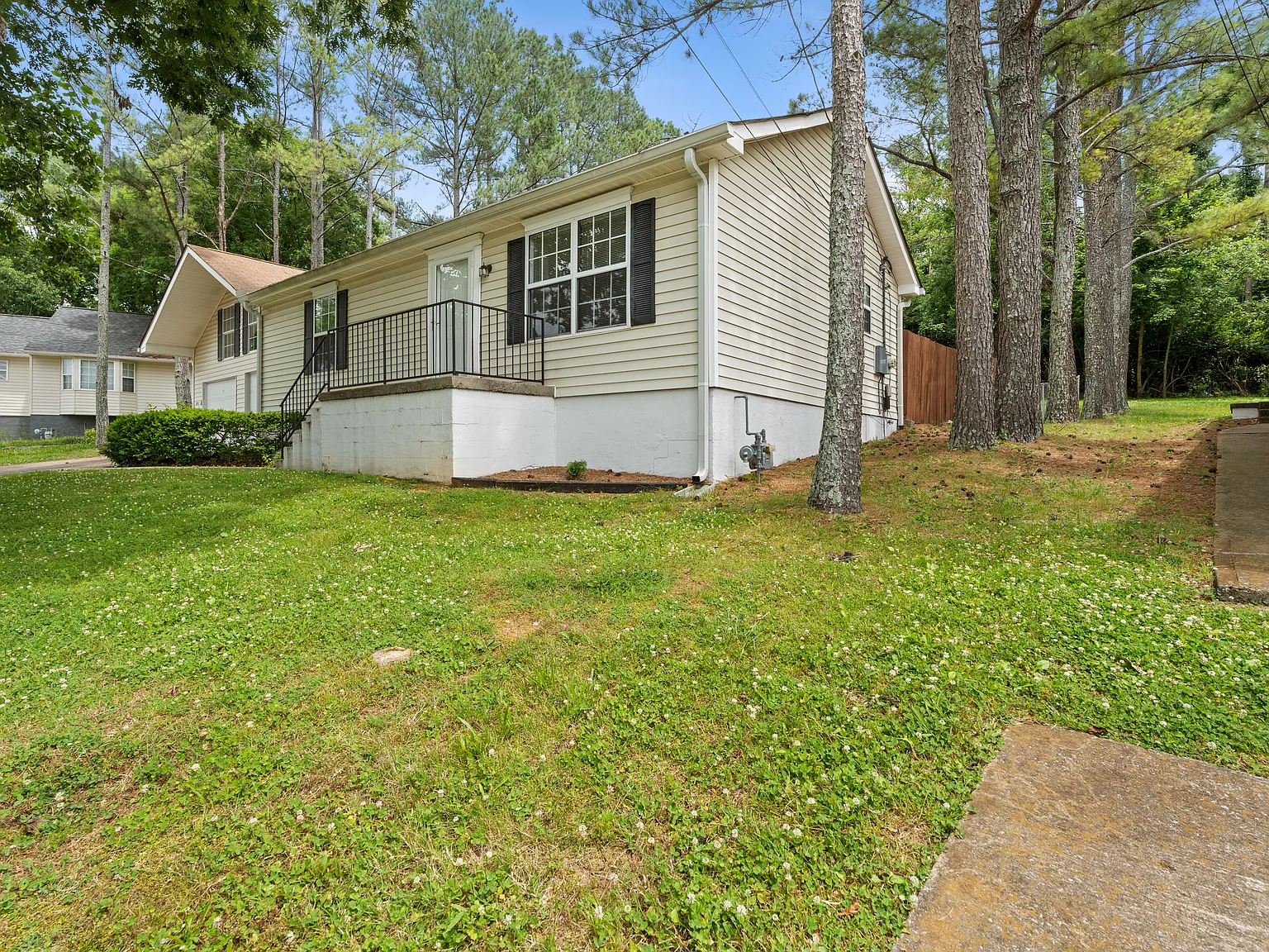 2 bed, 925 sqft, $1,850 — Photo 3