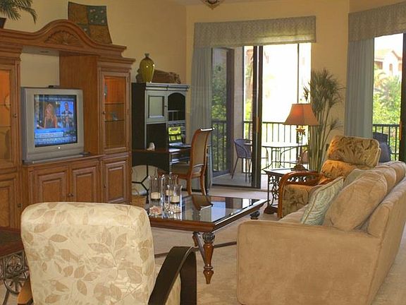 5th image of 90 Vivante Blvd Unit 201