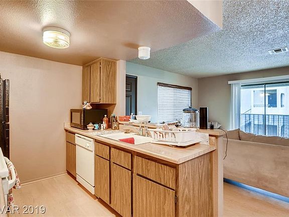 4th image of 601 Cabrillo Cir Unit 108