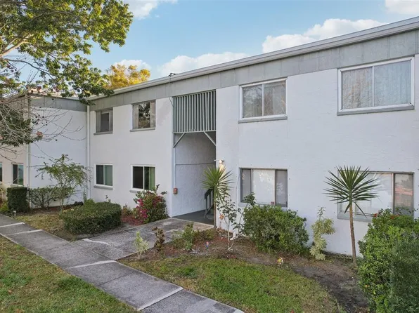 825 N Keene Rd #U-15, Clearwater, FL 33755