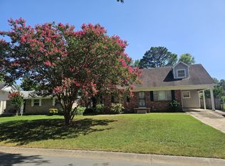 8819 Fair Haven Rd, Little Rock, AR 72205