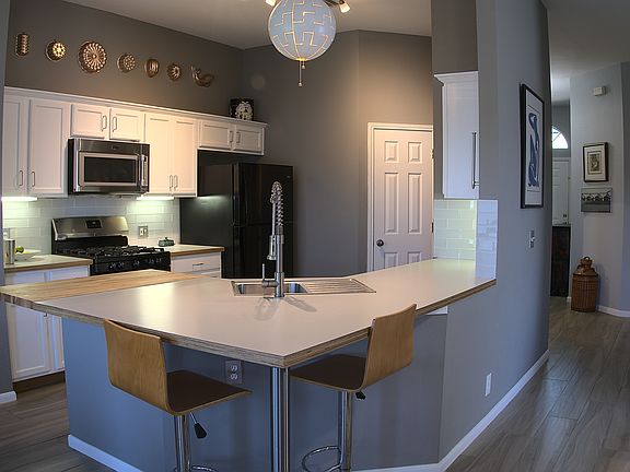 2nd image of 117 Dana Dr