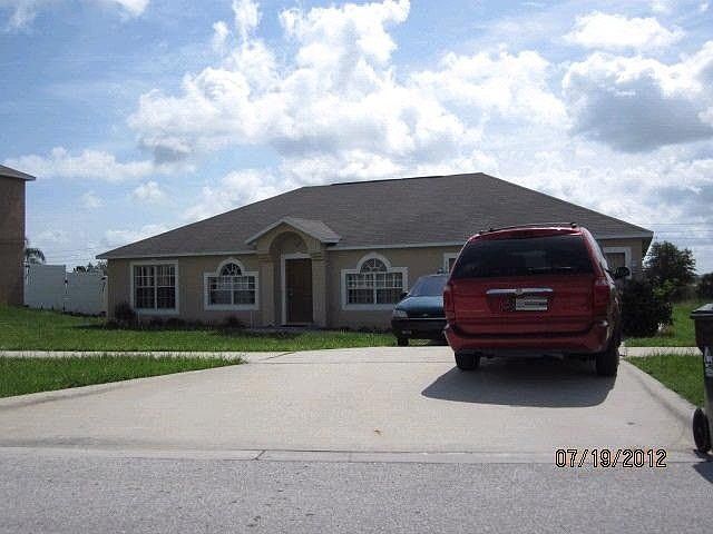 1st image of 3405 Glossy Leaf Ln