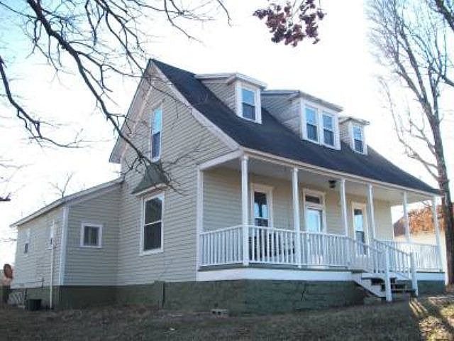 1st image of 330 E Rolla St